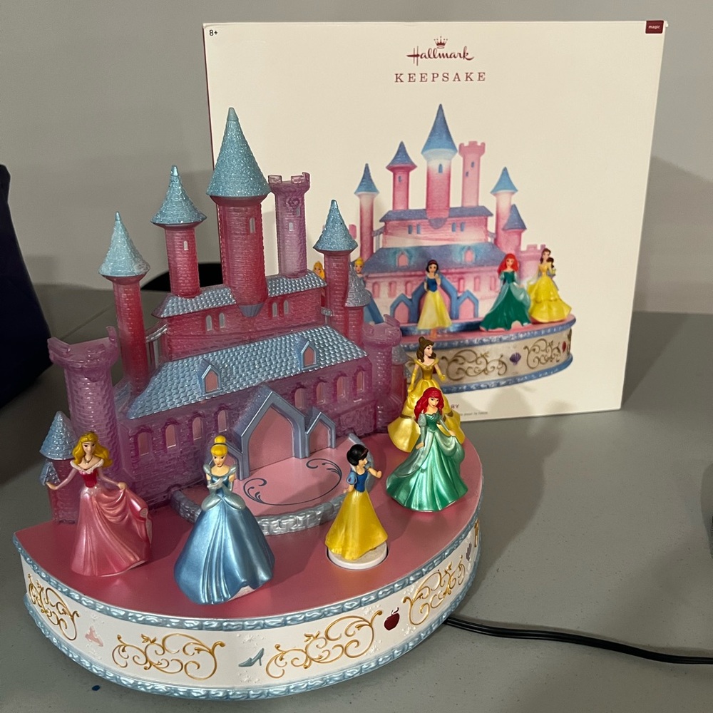 Disney Princess Castle with Light-Up Feature